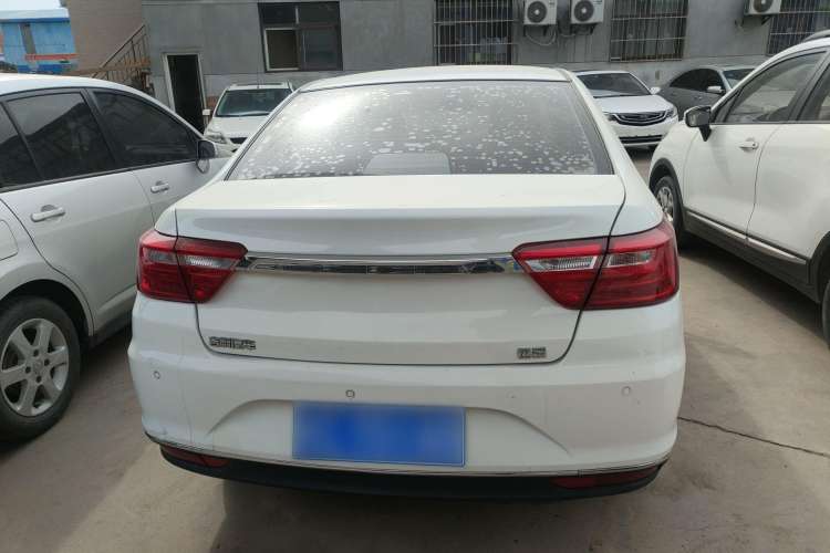 Used Geely Auto Vision 2019 Upgraded Model 1.5L Manual Luxury Version China VI Standard
