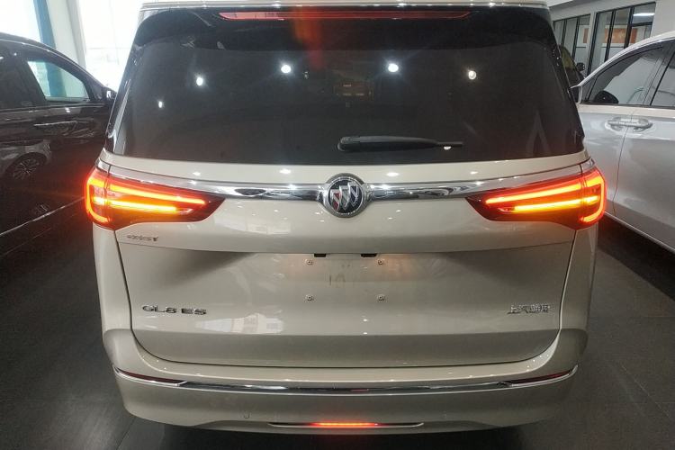 Used Buick GL8 2020 ES Land Cruiser 653T Luxury Model
