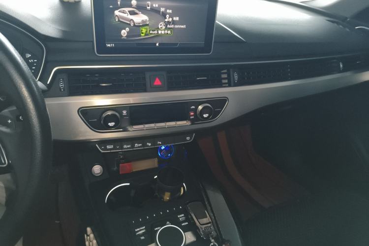 Used Audi A4L 2019 40 TFSI Fashion Edition China VI Emission Standard
