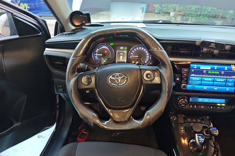 Used Toyota Levin 2016 Dual-Engine 1.8H GS E-CVT Elite Model with Sunroof
