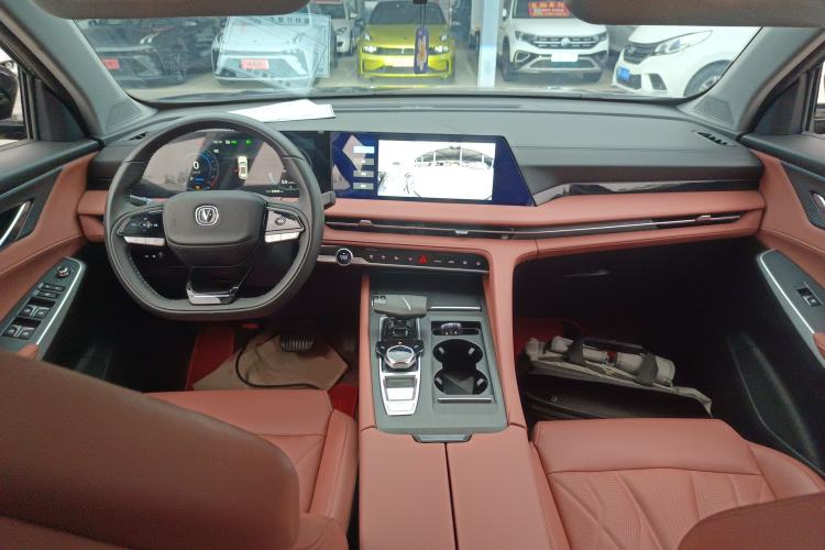 Used Changan CS75 PLUS 2024 3rd Generation Champion Edition 1.5T Intelligent Drive Dynamic Model
