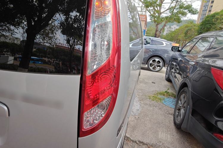 Used Foton Scenic G5 2021 2.0T Diesel Commercial Version 6-Seater Multi-Purpose Passenger Vehicle 4F20TC3
