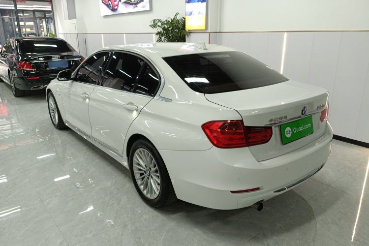 Used BMW 3 Series 2015 320Li Luxury Design Package
