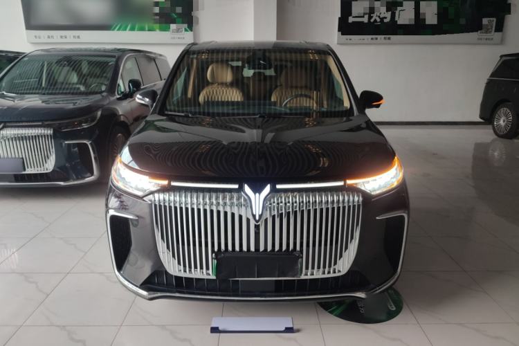 Used VOYAH Dream 2025 PHEV Four-Wheel-Drive Flagship Kunpeng Edition
