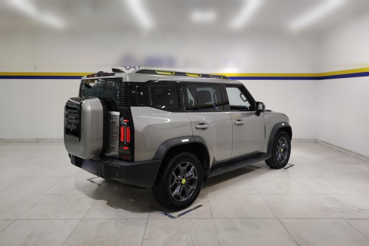 Used JETOUR Traveler 2023 2.0T All-Wheel-Drive CrossPRO
