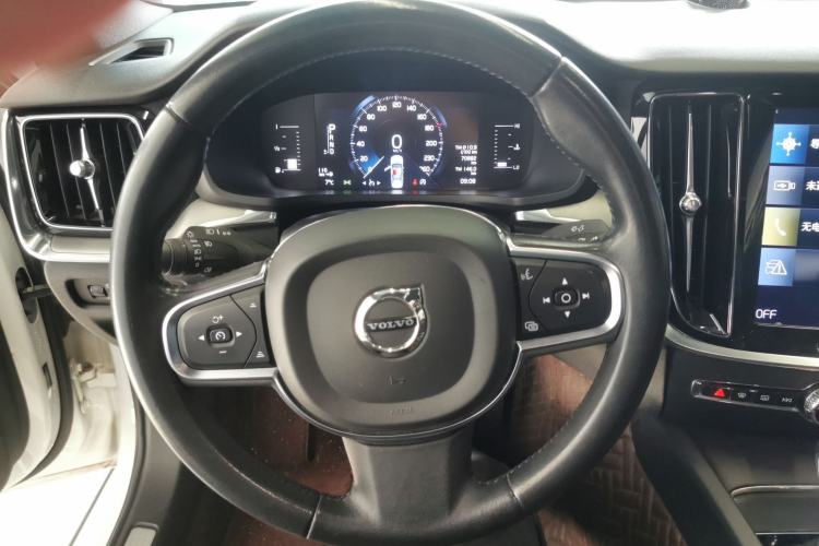 Used Volvo S60 2020 T4 Zhiyi Luxury Edition