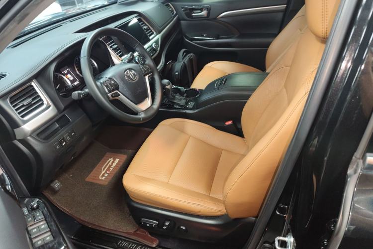 Used Toyota Highlander 2018 2.0T Four-Wheel Drive Knight Edition 7 Seats China VI Standard