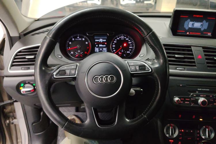 Used Audi Q3 2015 35 TFSI quattro Technology Edition
