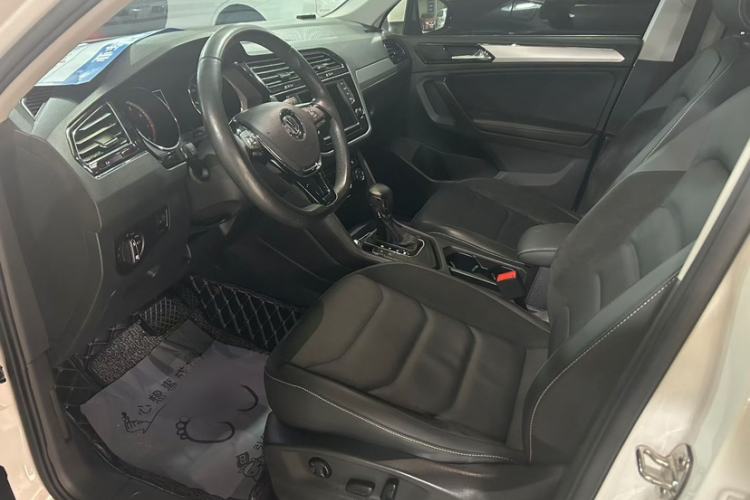 Used Volkswagen Tiguan L 2017 330TSI Automatic Two-Wheel Drive Luxury Edition
