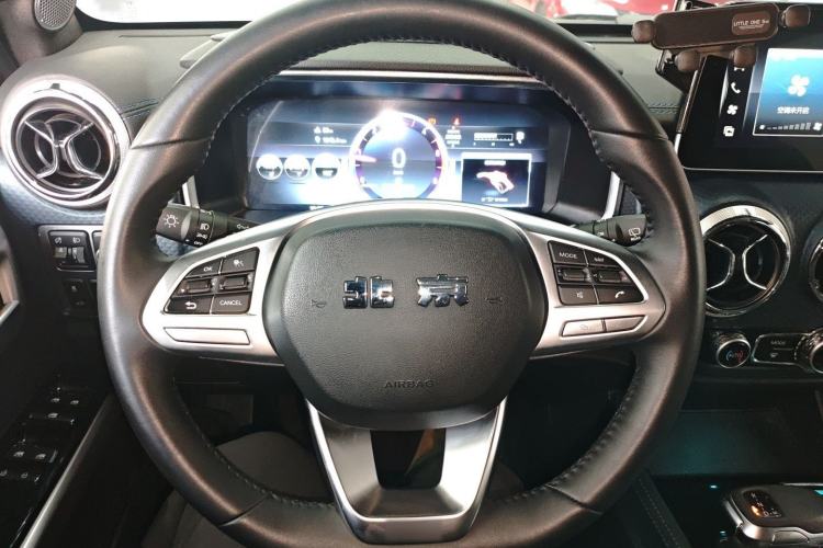 Used  BJ40 2024 2.0D Blade Hero Glory Edition
