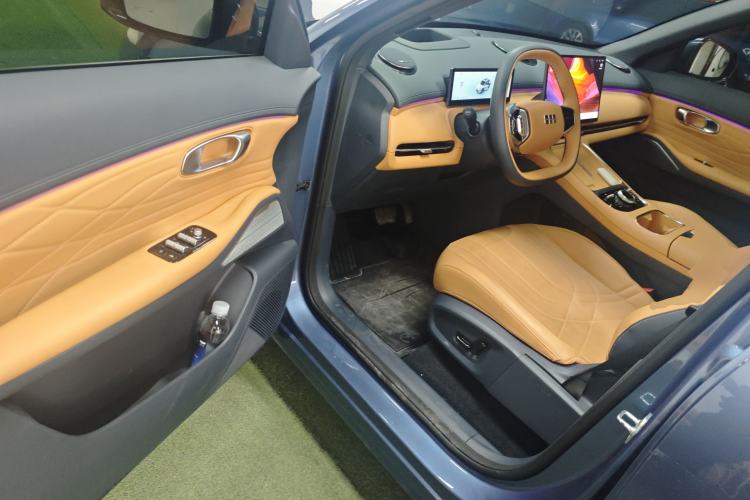 Used Geely Galaxy Galaxy Xingjian 7 EM-i 2025 120km Flagship Edition
