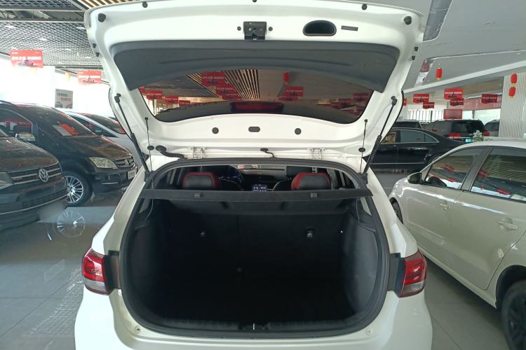 Used Kia KX Cross 2018 1.6L Automatic Dynamic Sunroof Version
