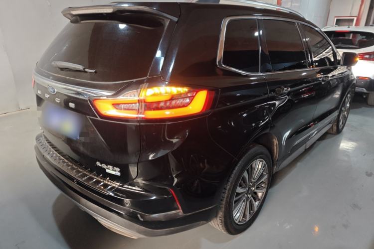 Used Ford Edge 2021 PLUS EcoBoost 245 Two-Wheel-Drive Titanium 7-Seater
