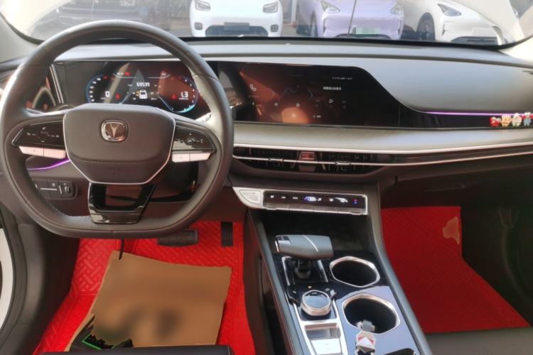 Used Changan Eado 2022 PLUS Blue Whale NE 1.4T GDI DCT Prestige Edition
