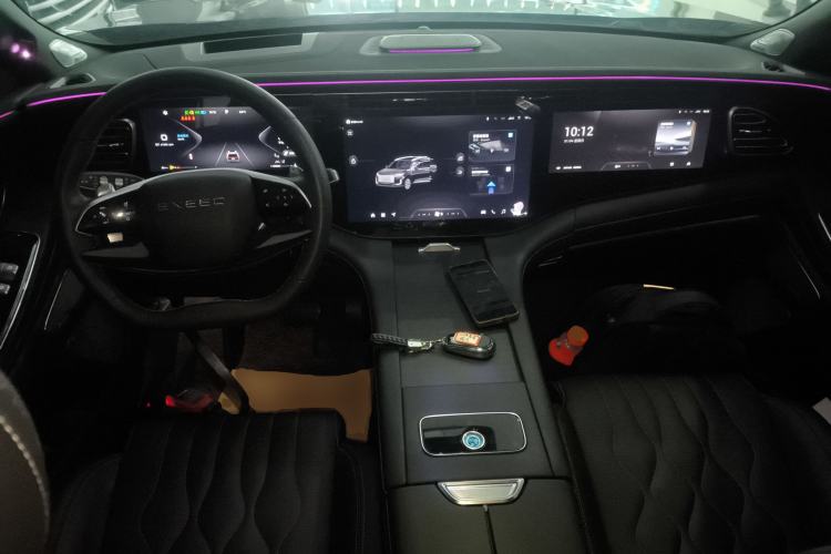 Used  Lanyue 2024 International Version 400T Four-Wheel Drive StarRui 7-Seater
