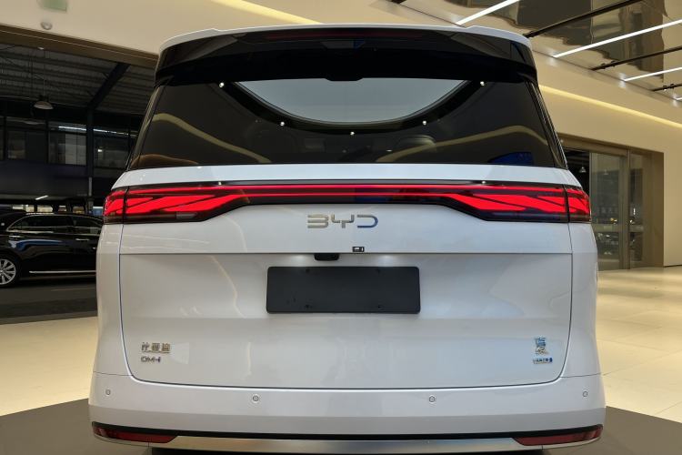 Used BYD Xia 2025 DM-i 1.5T 180km Excellence Model
