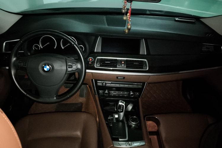 Used BMW 5 Series GT 2014 528i Leading Model