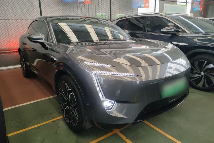 Used  11 2022 Long-Range Dual-Motor Luxury Edition 5 Seats
