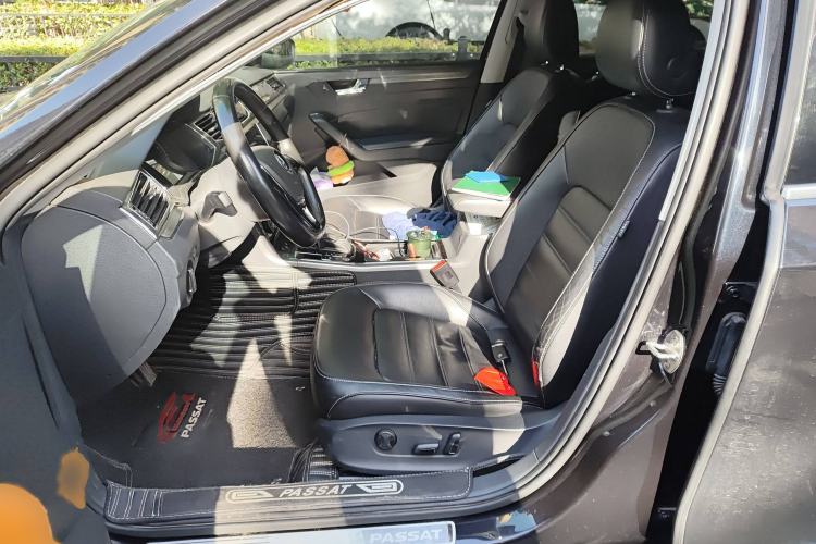 Used Volkswagen Passat 2016 330TSI DSG Luxury Edition
