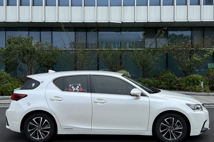 Used Lexus CT 2017 CT200h Elite Edition Solid Color China V Standard
