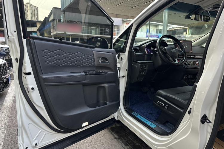 Used Honda Elysion 2022 2.0L eHEV Luxury First Edition
