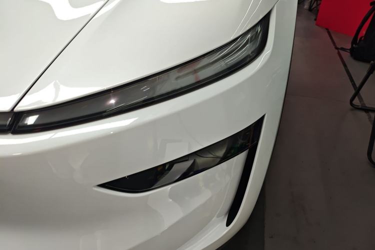 Used Tesla Model Y 2025 Rear-Wheel-Drive Version