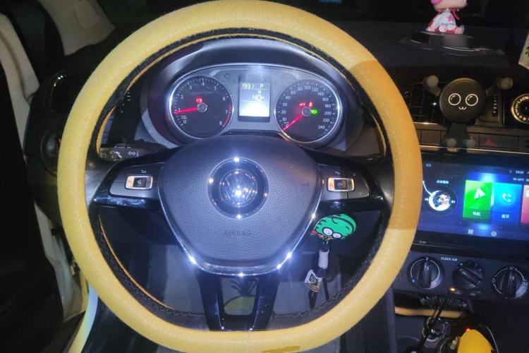 Used Volkswagen Polo 2016 1.6L Automatic Comfort Model