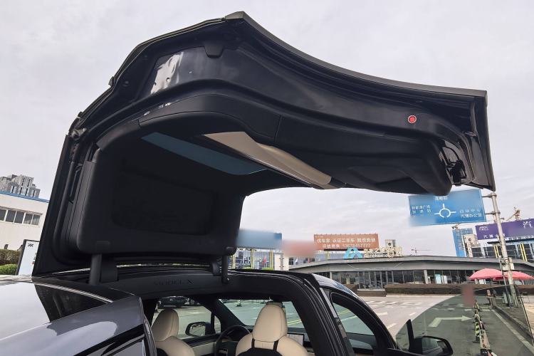 Used Tesla Model X 2023 Dual-Motor All-Wheel-Drive Version