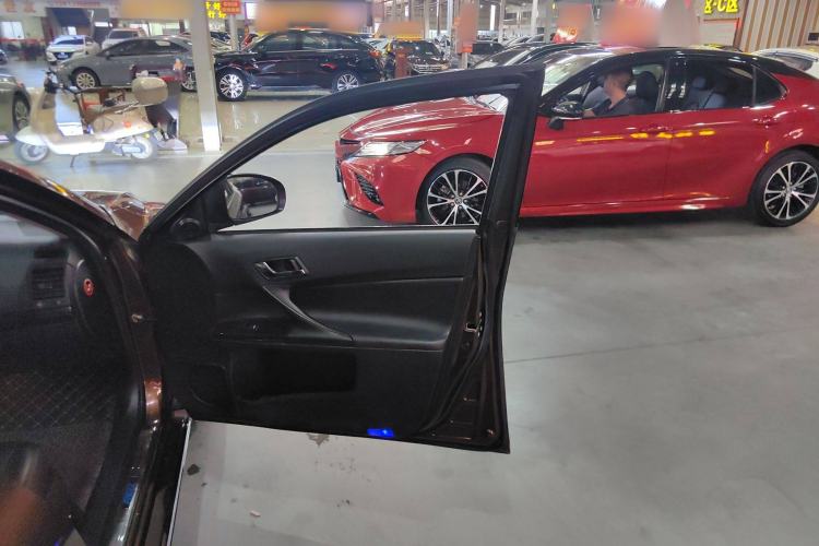 Used Toyota Reiz 2012 2.5V Fengdu Elite Stylish Edition