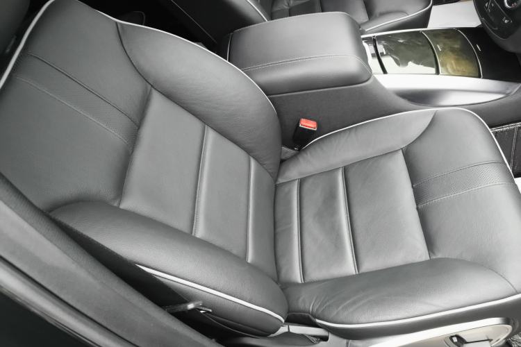 Used Mercedes-Benz R-Class 2017 R 320 4MATIC Business Edition Prestige Model