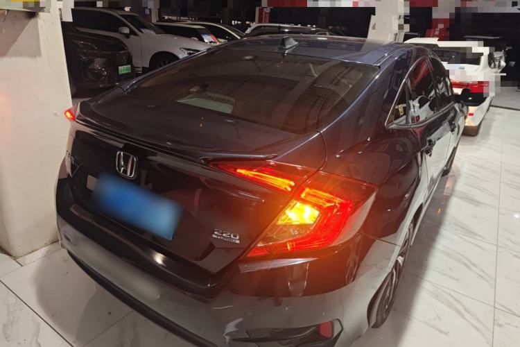 Used Honda Civic 2016 220TURBO CVT Luxury Edition