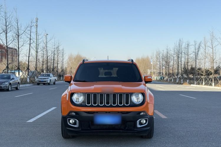 Used  Renegade 2018 Connected Large Screen Version 180T Automatic High-Energy Edition
