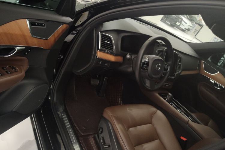 Used Volvo XC90 2021 B5 SmartDrive Luxury Edition 7 Seats
