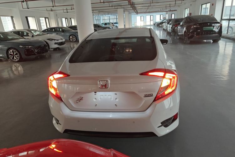 Used Honda Civic 2016 220TURBO CVT Luxury Edition