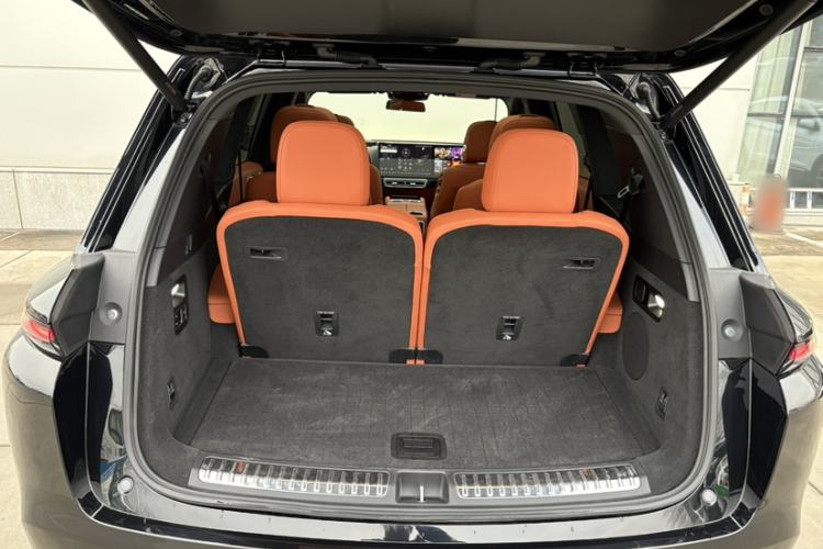 Used Li Auto L8 2023 Pro Model
