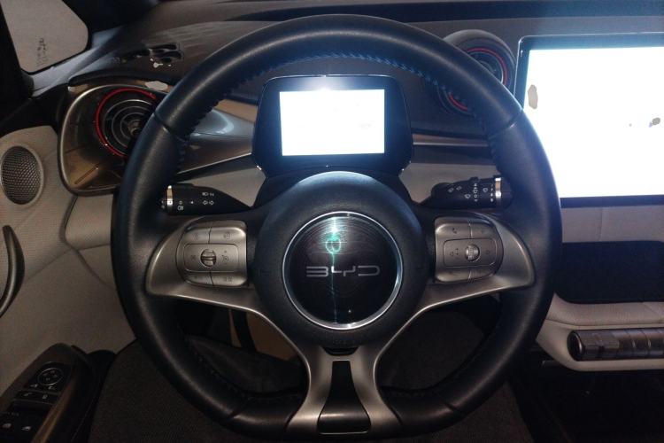 Used BYD Dolphin 2021 405 km Fashion Edition
