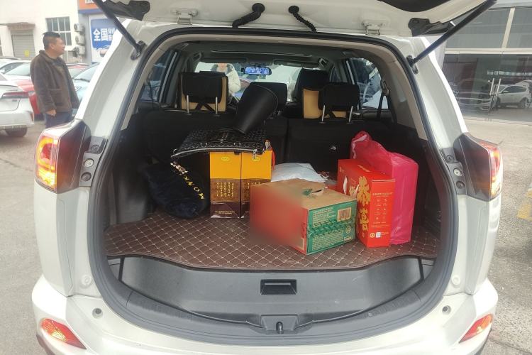 Used Toyota RAV4 2016 2.0L CVT Two-Wheel Drive Fashion Edition China V Standard