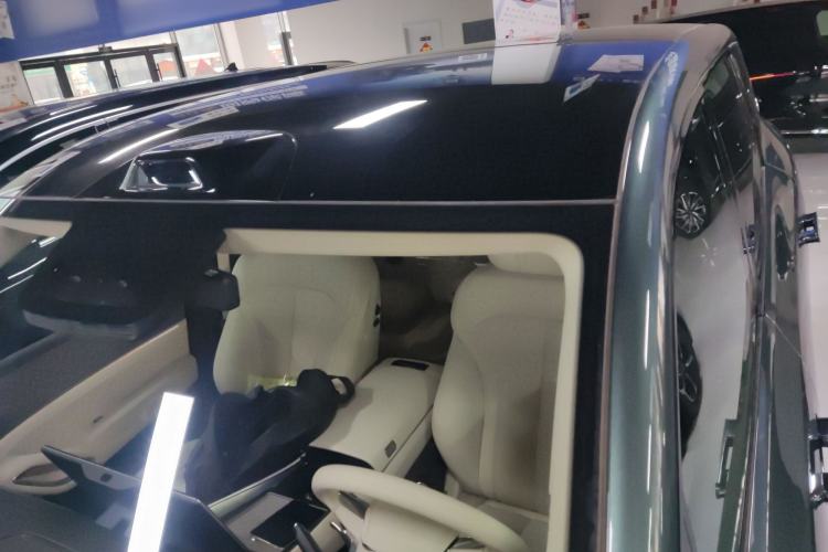 Used Denza N9 2025 Flagship Model
