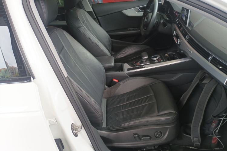 Used Audi A4L 2019 40 TFSI Fashion Edition China VI Emission Standard