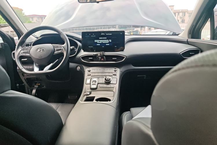 Used Hyundai Santa Fe 2023 Traveler 380T GDi Automatic Two-Wheel Drive GLX Elite Edition
