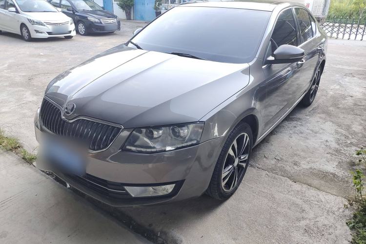 Used Skoda Octavia 2015 1.4TSI DSG Yijun Edition
