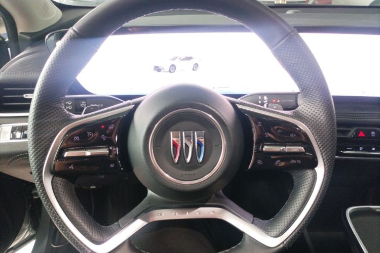 Used Buick LaCrosse 2023 28T Prestige Edition
