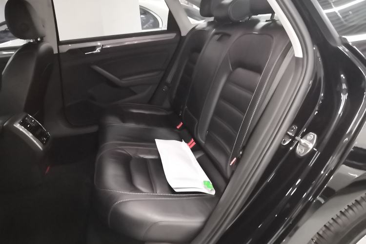 Used Volkswagen Passat 2017 280TSI DSG Luxury Edition
