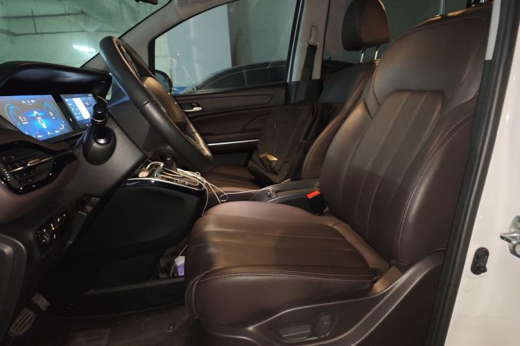 Used GAC Trumpchi M6 2019 270T DCT Prestige Edition (6-Seater) China VI
