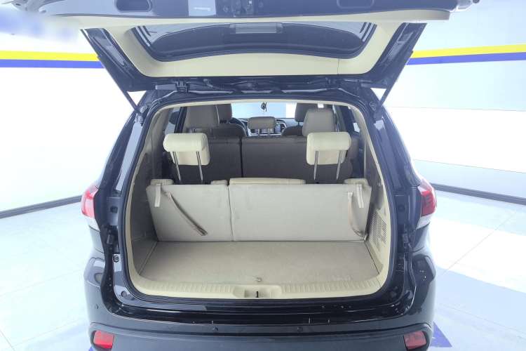 Used Toyota Highlander 2018 2.0T Two-Wheel Drive Elite Edition 7 Seats China VI Standard
