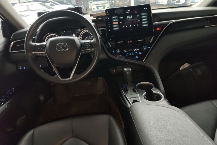 Used Toyota Camry 2021 2.0G Luxury Edition
