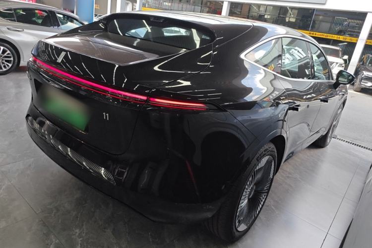 Used  11 2024 630 Rear-Wheel Drive Edition with Three Lasers
