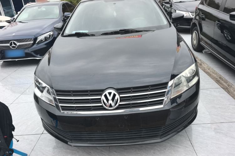 Used Volkswagen Lavida 2013 Revised Classic 1.6L Automatic Fashion Edition