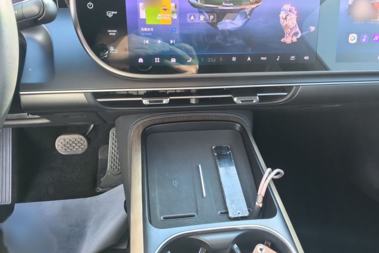 Used  #5 2024 Ultra-Long Range Extraordinary Journey Luxury Edition