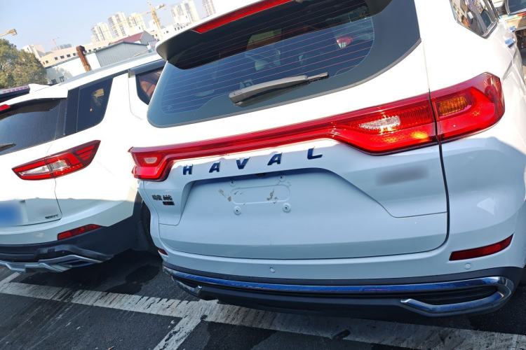 Used Haval M6 2023 PLUS 1.5T DCT Luxury Smart Connectivity Model
